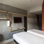 Ibis 3*