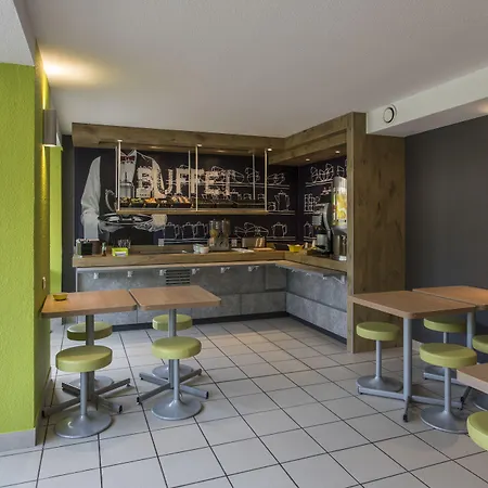 Ibis 3*