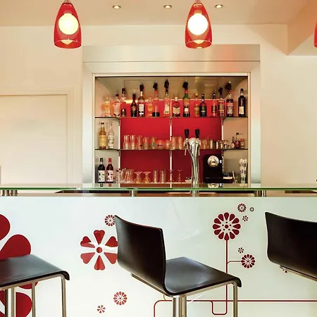 Ibis Hotel Senlis (Oise)