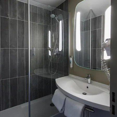 Ibis 3* Senlis
