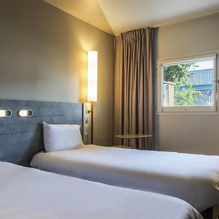 Ibis 3*