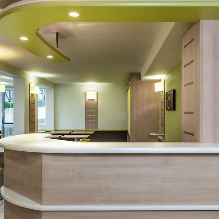 Ibis 3*